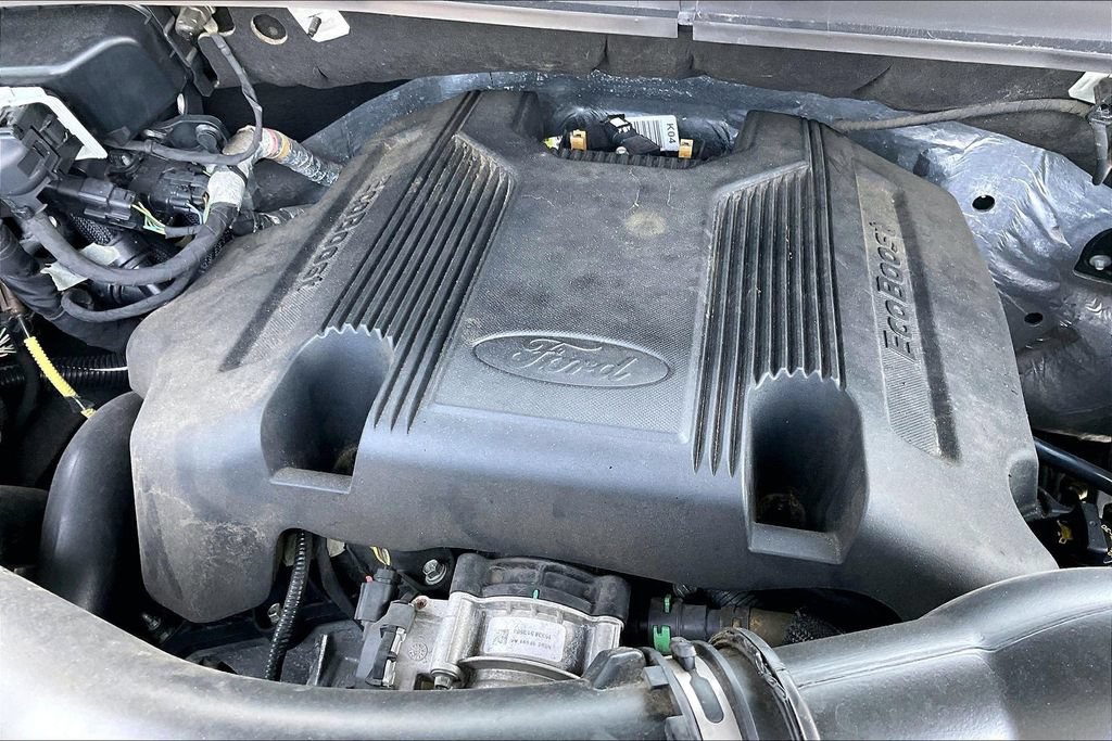 Certified 2020 Ford Expedition XLT w/ Equipment Group 202A RWD image 35