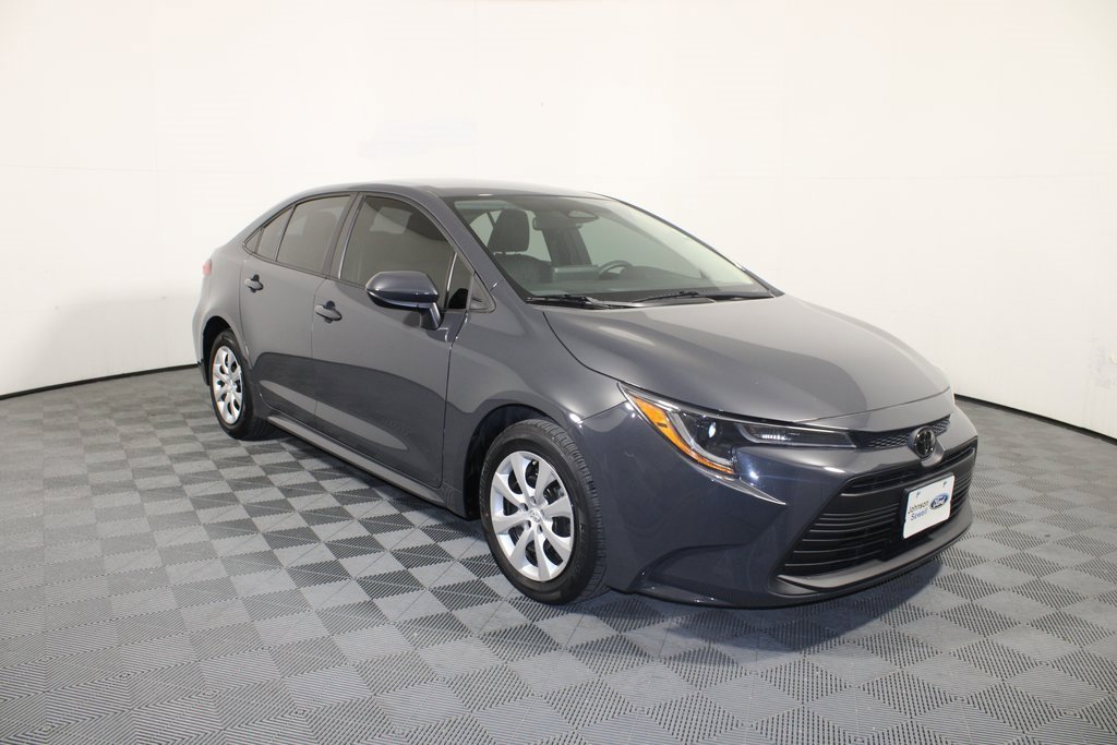 Used 2024 Toyota Corolla LE image 1