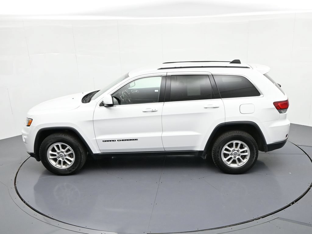 Used 2020 Jeep Grand Cherokee Laredo AWD/4WD image 22