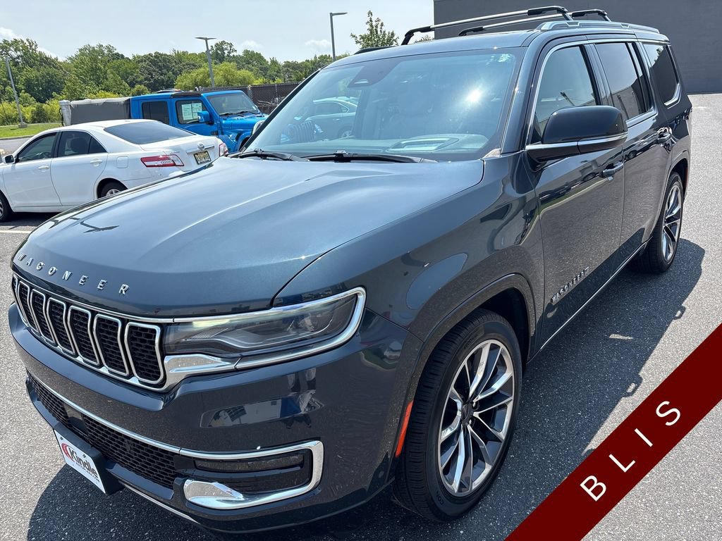 Used 2023 Jeep Wagoneer Series III w/ Premium Group I AWD/4WD image 4