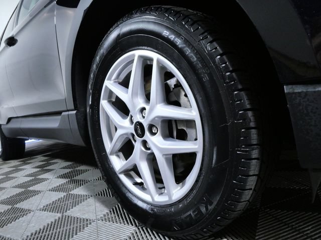Certified 2024 Ford Edge SEL w/ Convenience Package AWD/4WD image 2