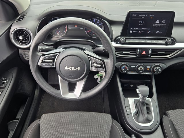 Used 2024 Kia Forte LXS w/ LXS Technology Package FWD image 24