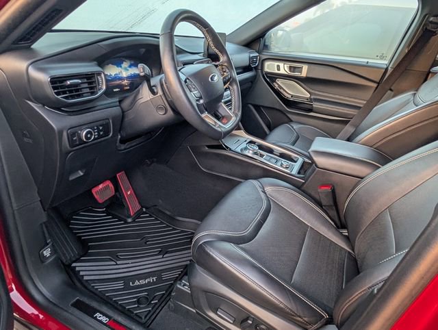 Certified 2024 Ford Explorer ST w/ Equipment Group 401A image 8