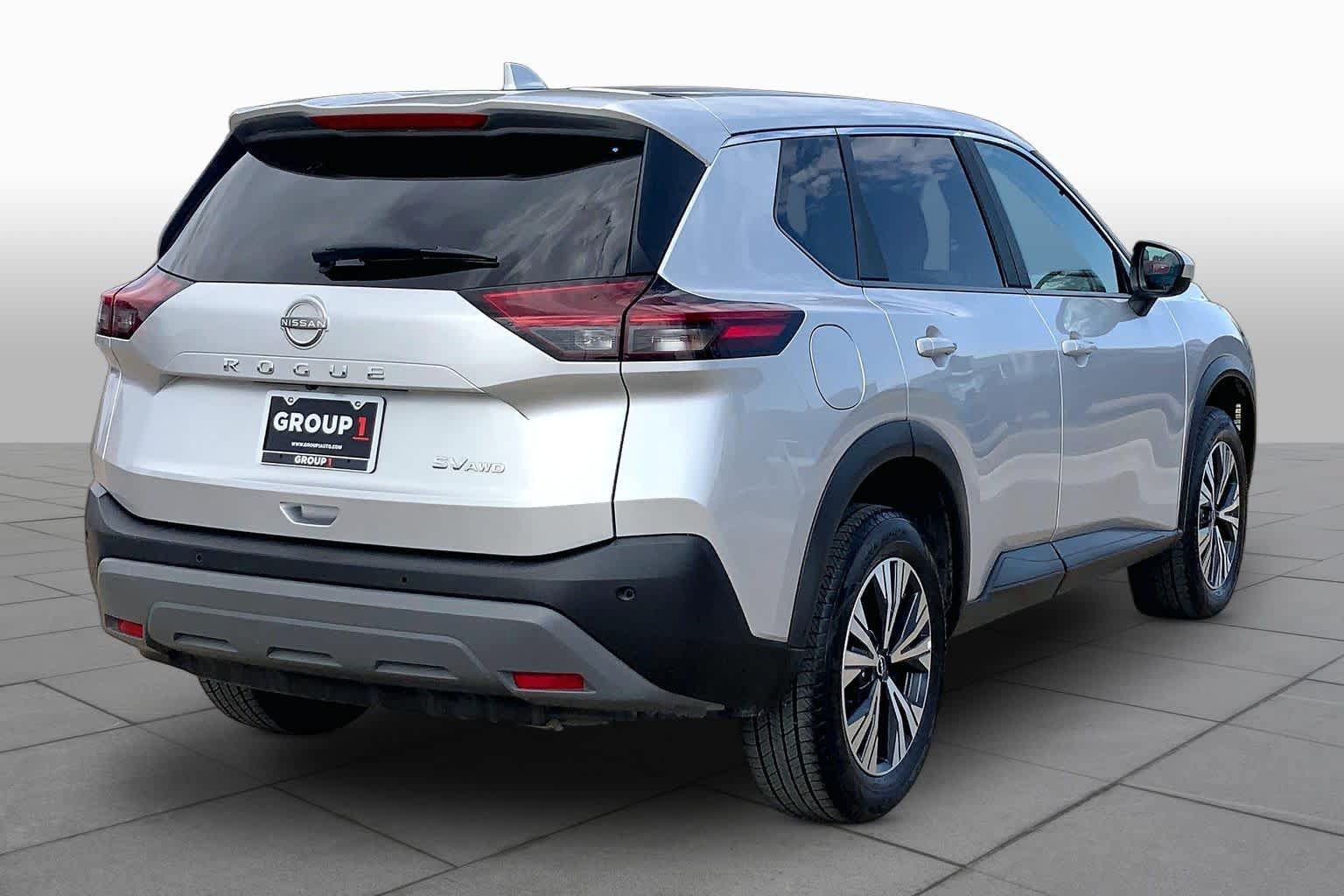 Used 2023 Nissan Rogue SV AWD/4WD image 13
