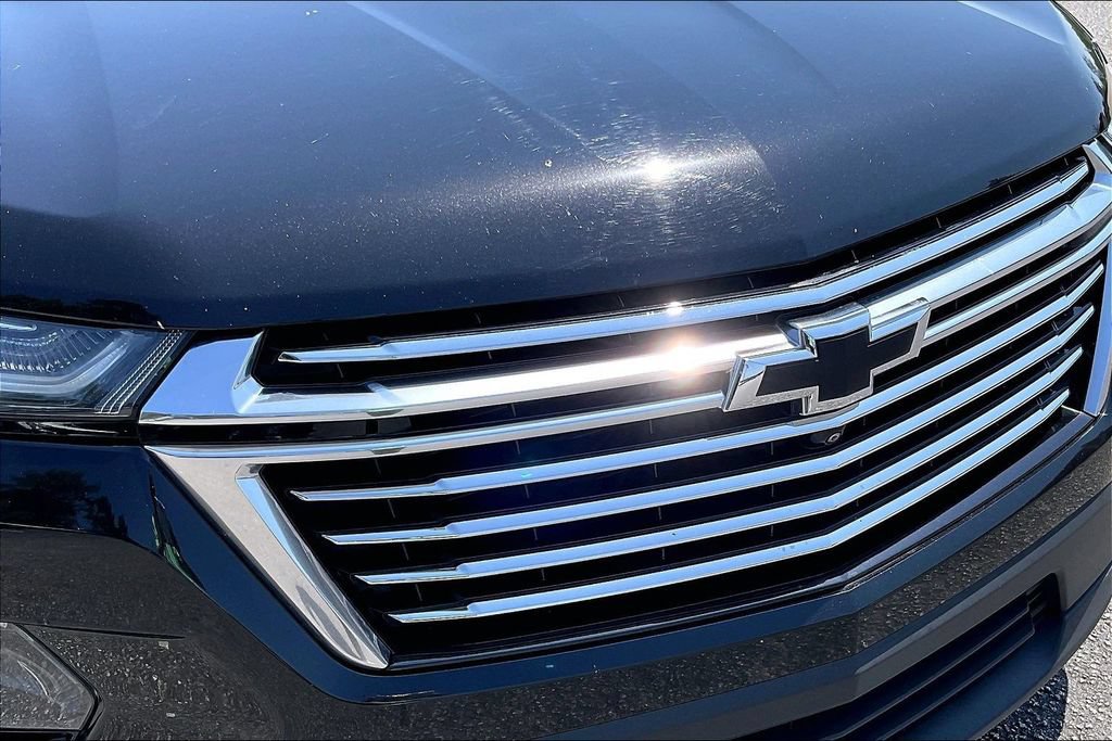 Used 2022 Chevrolet Traverse Premier w/ LPO, Floor Liner Package FWD image 29