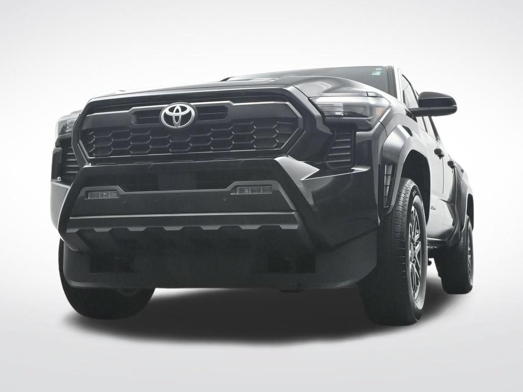 Used 2024 Toyota Tacoma TRD Sport w/ TRD Sport Upgrade Package AWD/4WD image 32