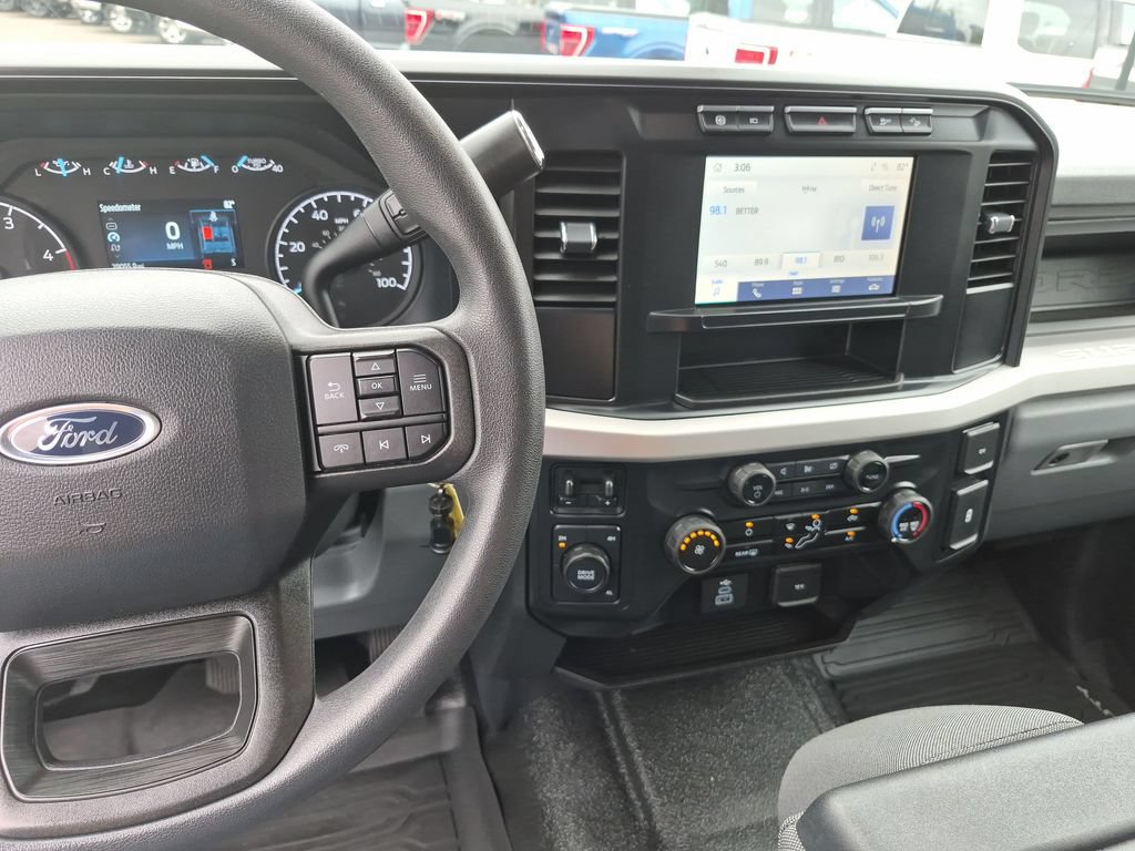 Certified 2024 Ford F350 XL w/ 360-Degree Camera Package AWD/4WD image 32