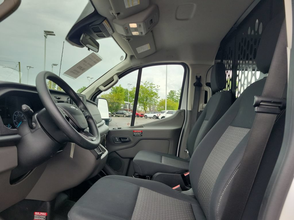Certified 2025 Ford Transit 250 Low Roof w/ Exterior Upgrade Package RWD image 18