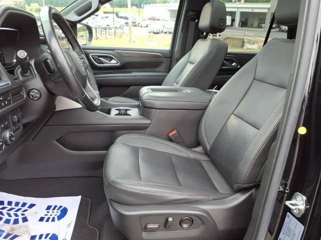 Used 2022 Chevrolet Tahoe Z71 w/ Luxury Package AWD/4WD image 9