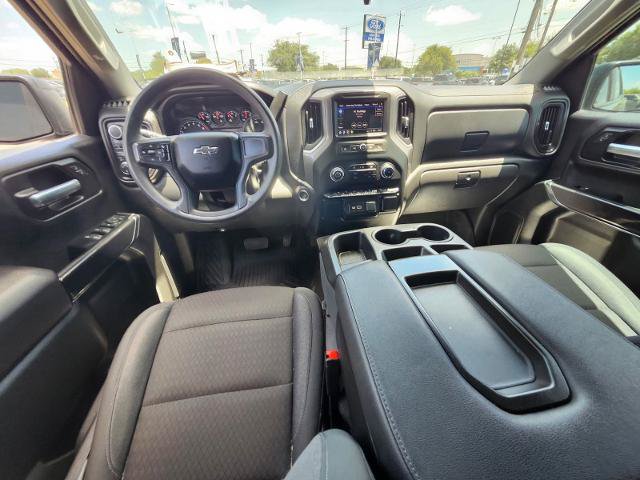 Used 2022 Chevrolet Silverado 1500 Custom Trail Boss w/ Midnight Edition AWD/4WD image 9