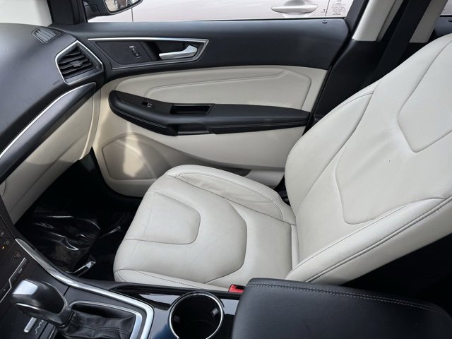 Certified 2017 Ford Edge Titanium w/ Technology Package image 24