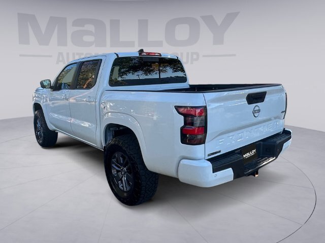 Used 2025 Nissan Frontier SV w/ SV Convenience Package AWD/4WD image 3