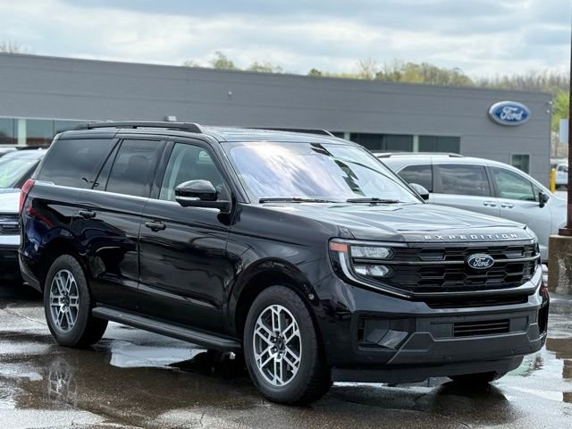 Certified 2025 Ford Expedition Active AWD/4WD image 37