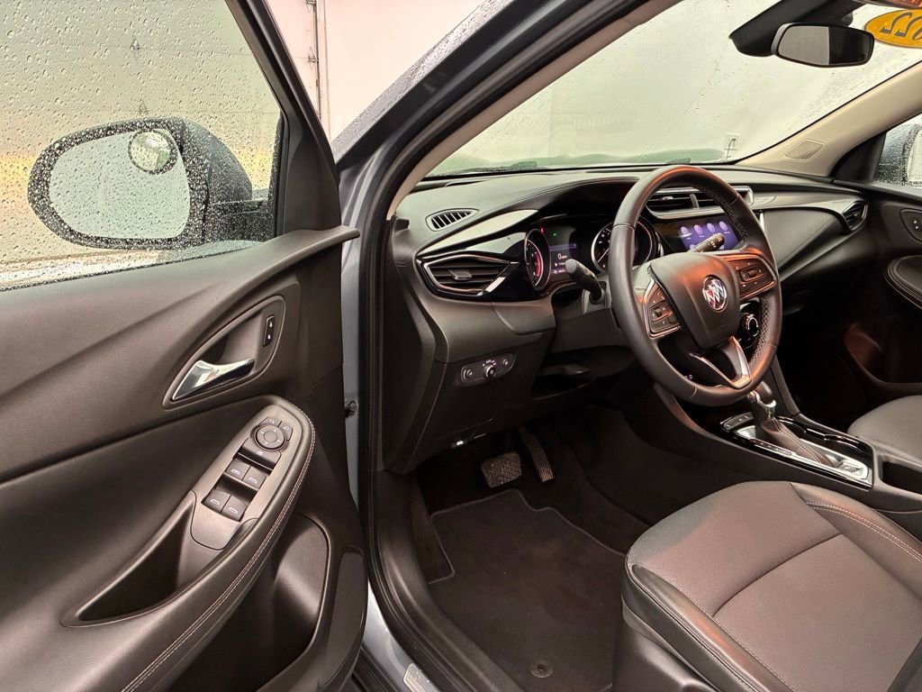Used 2022 Buick Encore GX Preferred w/ Sport Touring Package image 16