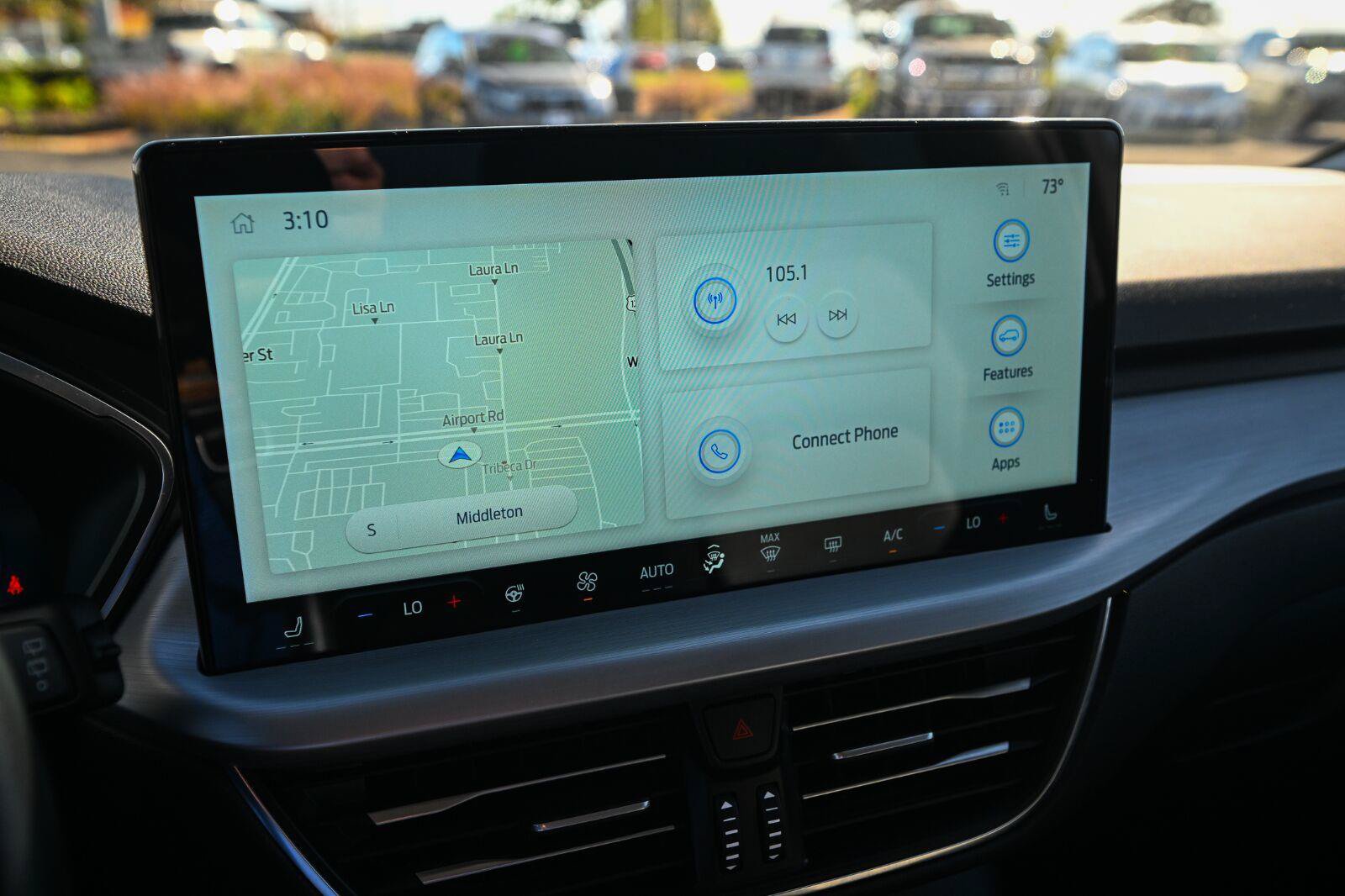 Certified 2025 Ford Escape Platinum AWD/4WD image 38
