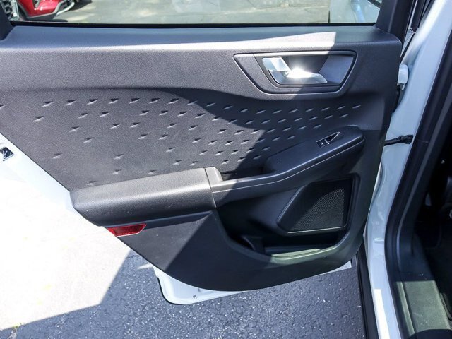 Certified 2020 Ford Escape SE Sport AWD/4WD image 29