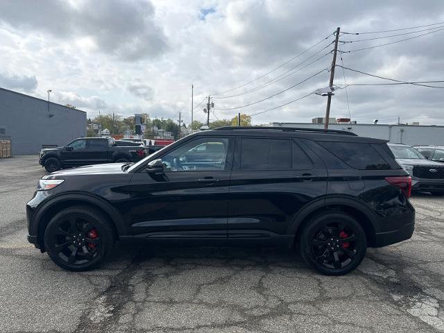Certified 2023 Ford Explorer ST w/ Equipment Group 401A AWD/4WD image 3