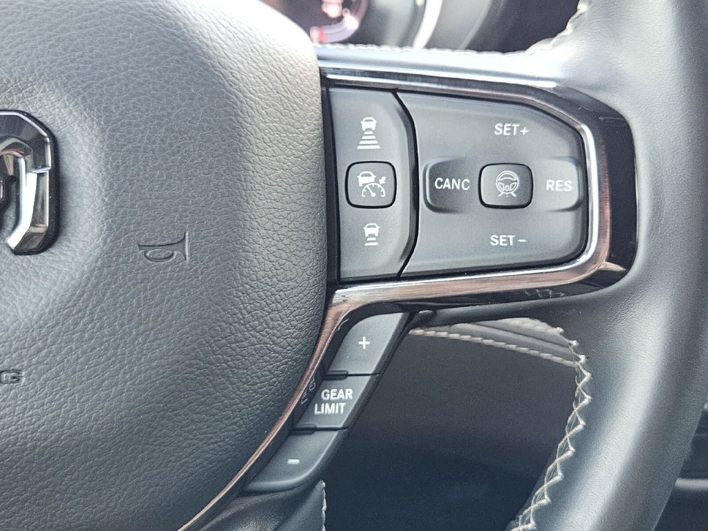 Used 2025 RAM 1500 Limited AWD/4WD image 35