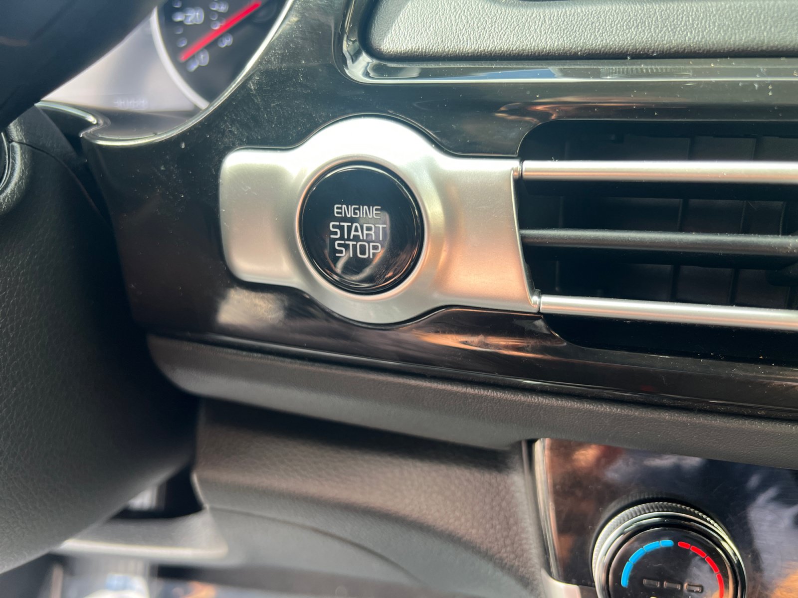 Used 2022 Kia Seltos SX AWD/4WD image 16