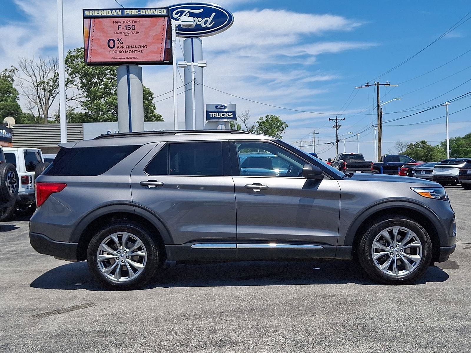 Certified 2023 Ford Explorer XLT w/ Equipment Group 202A AWD/4WD image 7