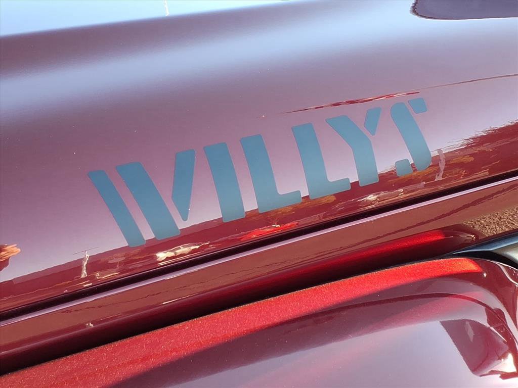 Used 2022 Jeep Gladiator Willys image 8