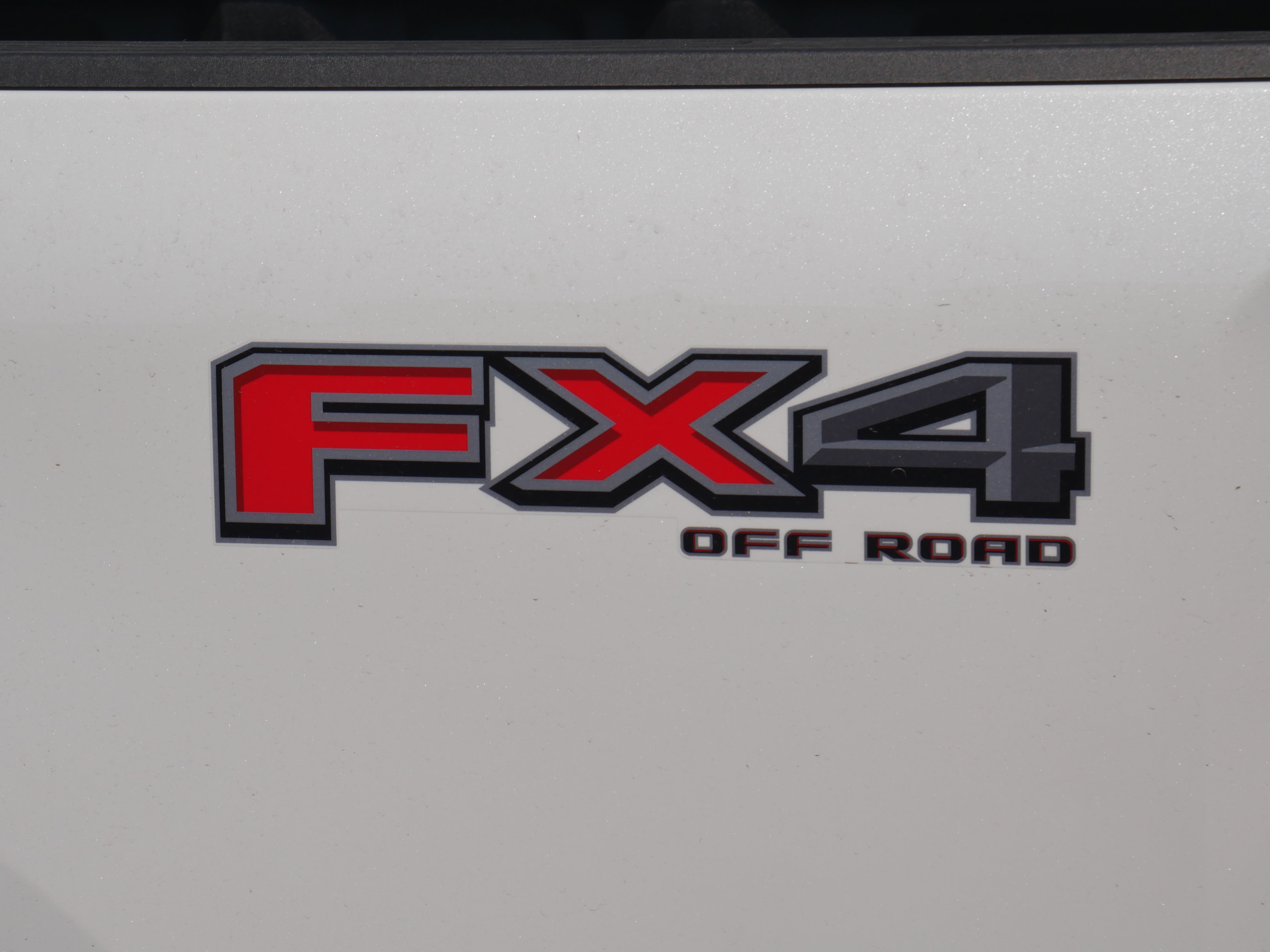 Certified 2024 Ford F250 Lariat w/ Lariat Ultimate Package AWD/4WD image 23