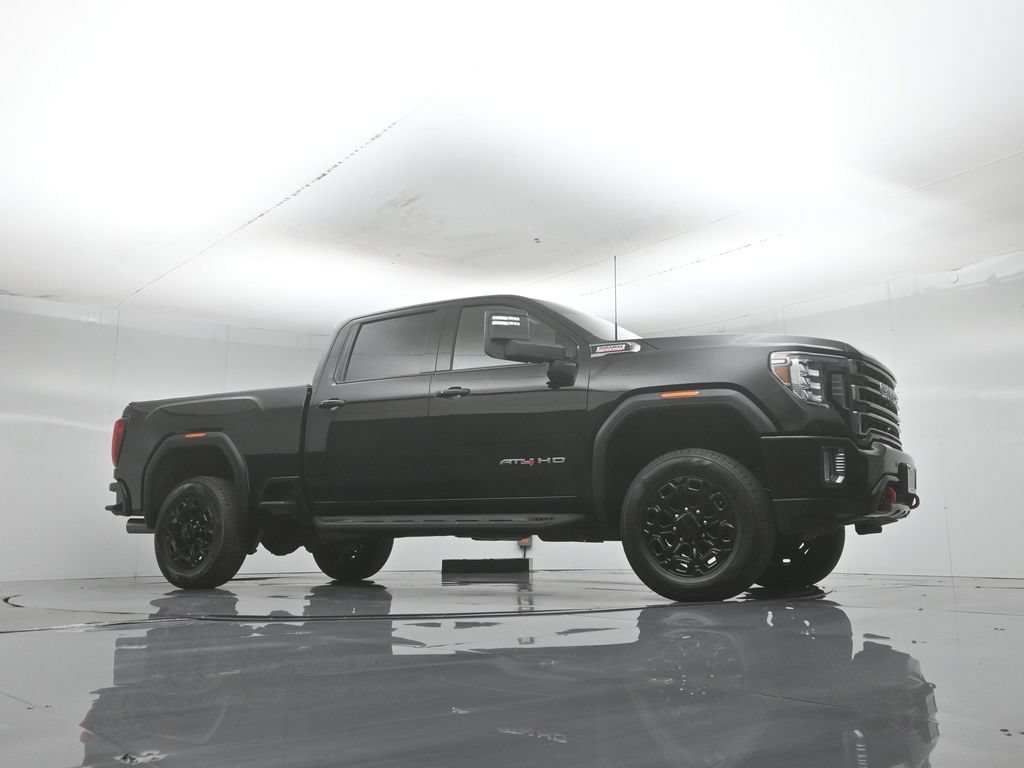 Used 2020 GMC Sierra 2500 AT4 w/ AT4 Preferred Package AWD/4WD image 4