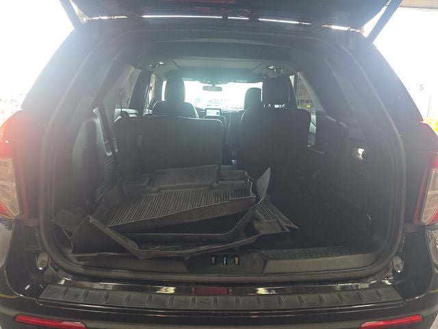 Certified 2023 Ford Explorer ST-Line w/ Class IV Trailer Tow Package AWD/4WD image 26