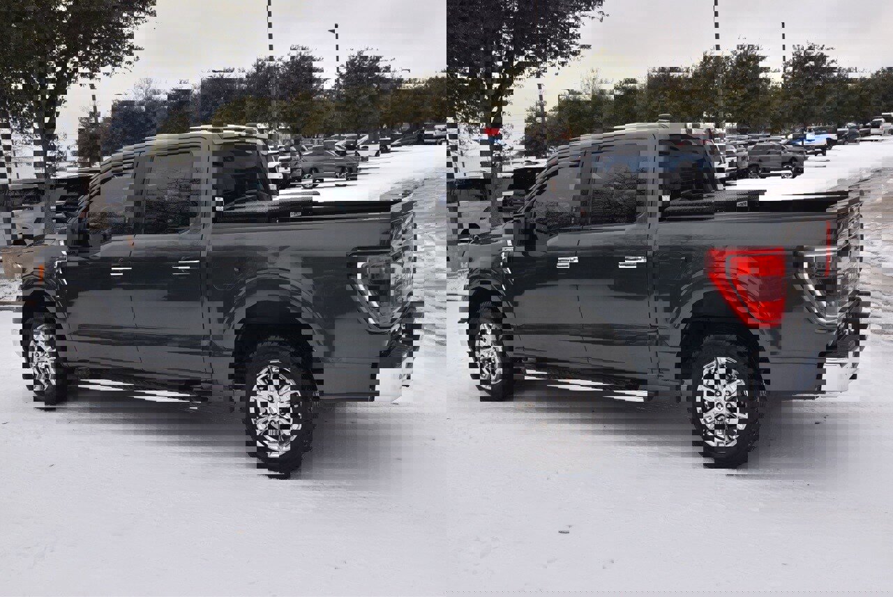 Certified 2021 Ford F150 XLT w/ Equipment Group 302A High image 11