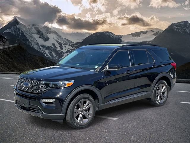 Certified 2023 Ford Explorer XLT w/ Equipment Group 202A