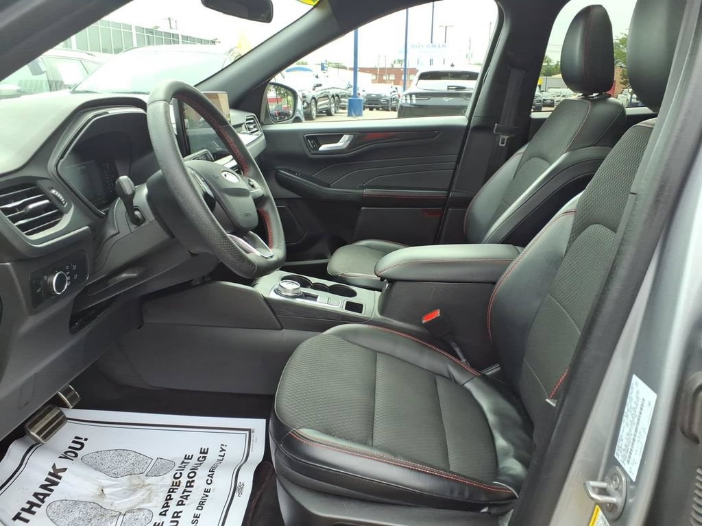 Certified 2023 Ford Escape ST-Line w/ Tech Pack #1 AWD/4WD image 14