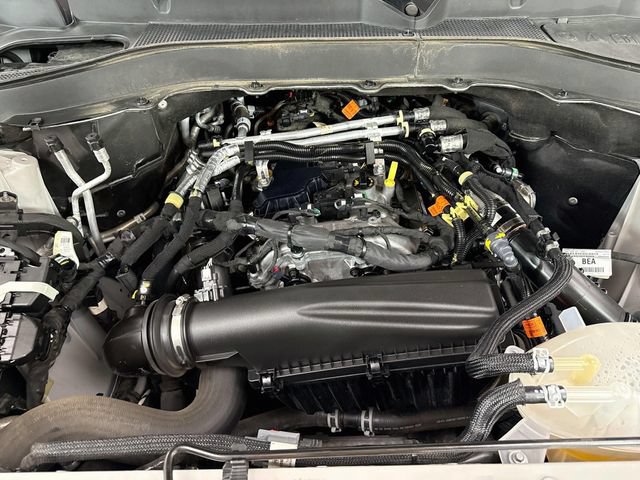 Certified 2025 Ford Explorer Active AWD/4WD image 29