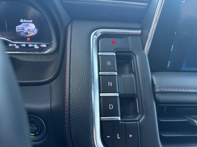 Used 2024 Chevrolet Tahoe RST w/ Luxury Package RWD image 10