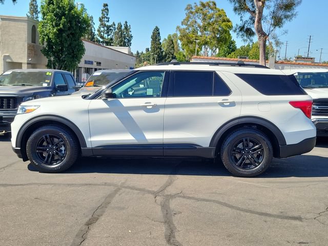 Certified 2020 Ford Explorer XLT w/ Equipment Group 202A RWD image 30