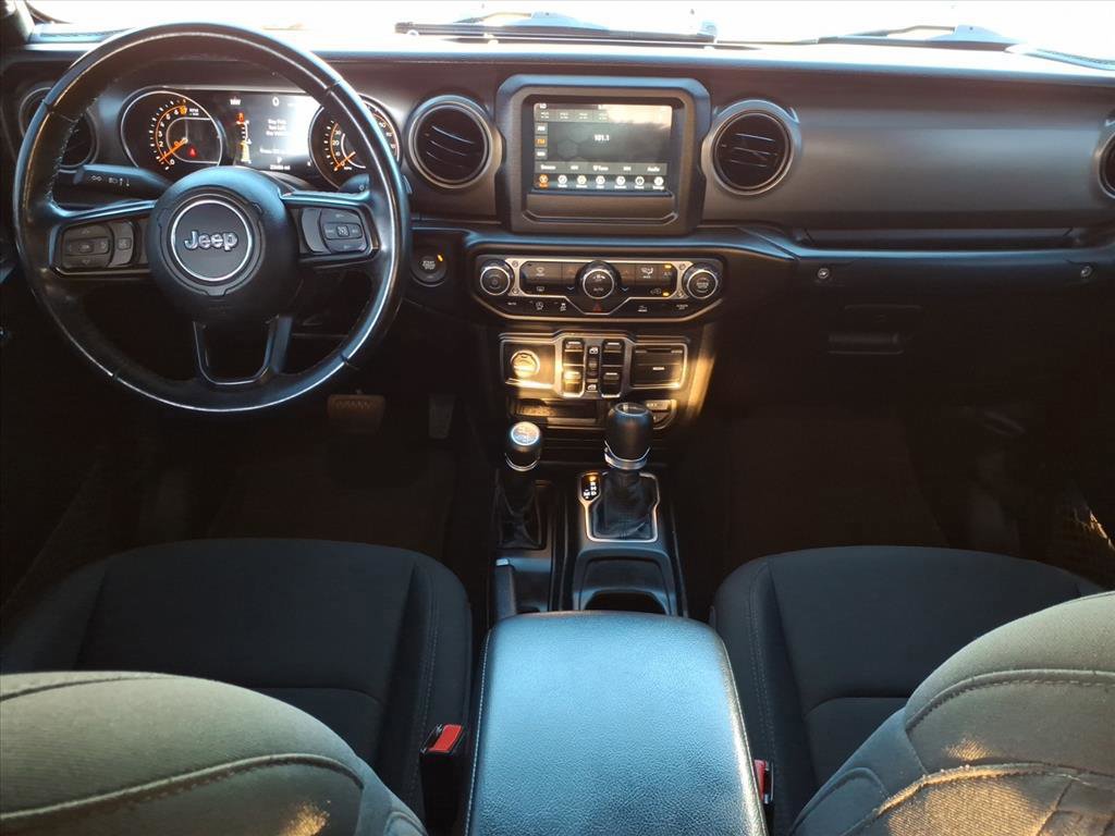 Used 2022 Jeep Gladiator Willys image 16