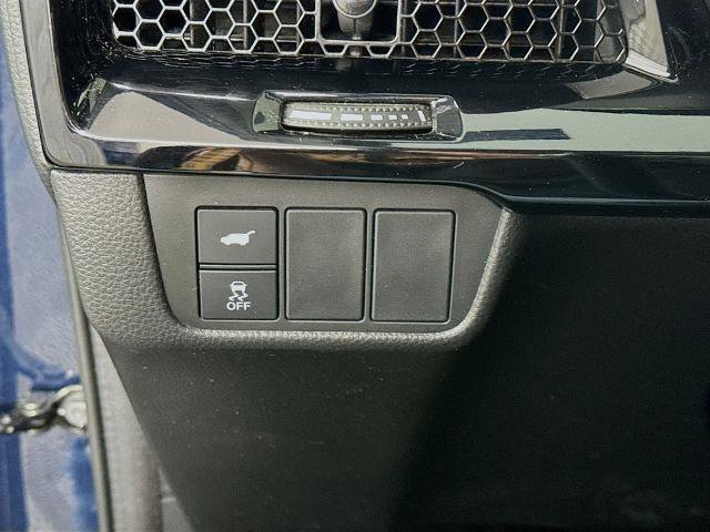 Used 2023 Honda CR-V Sport Touring image 10