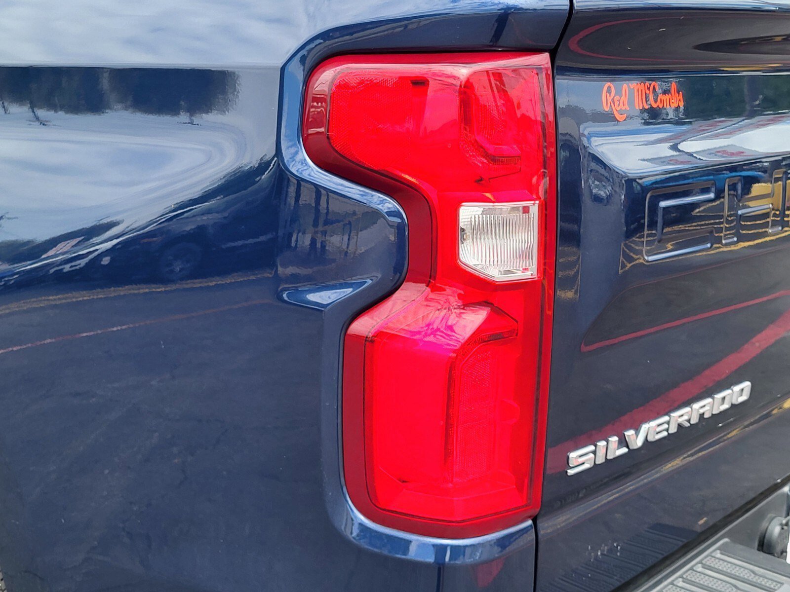 Used 2022 Chevrolet Silverado 1500 Custom image 10