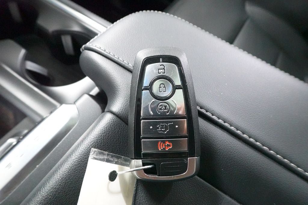 Certified 2025 Ford Expedition Platinum AWD/4WD image 23