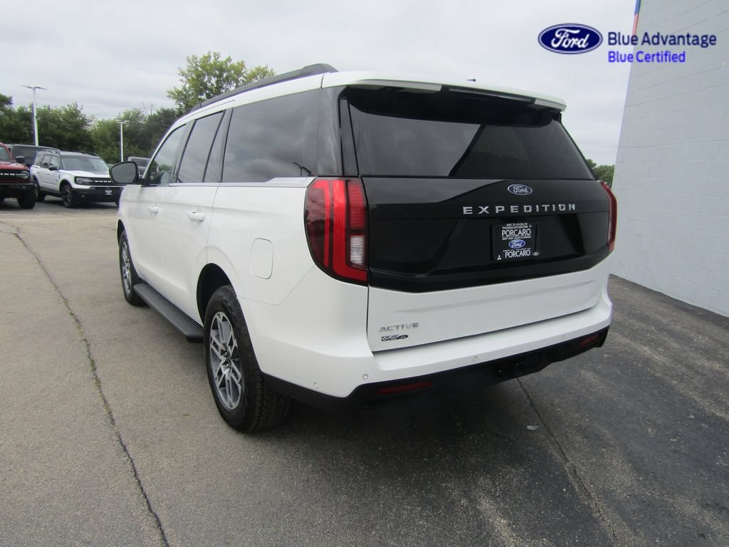 Certified 2025 Ford Expedition Active AWD/4WD image 5