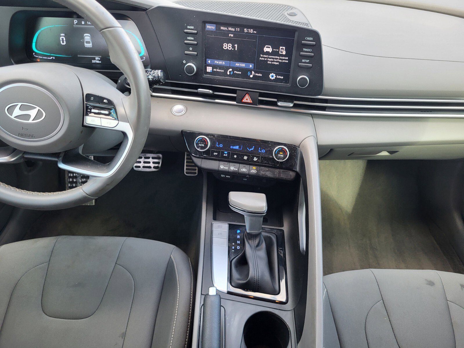 Used 2025 Hyundai Elantra Sport FWD image 14