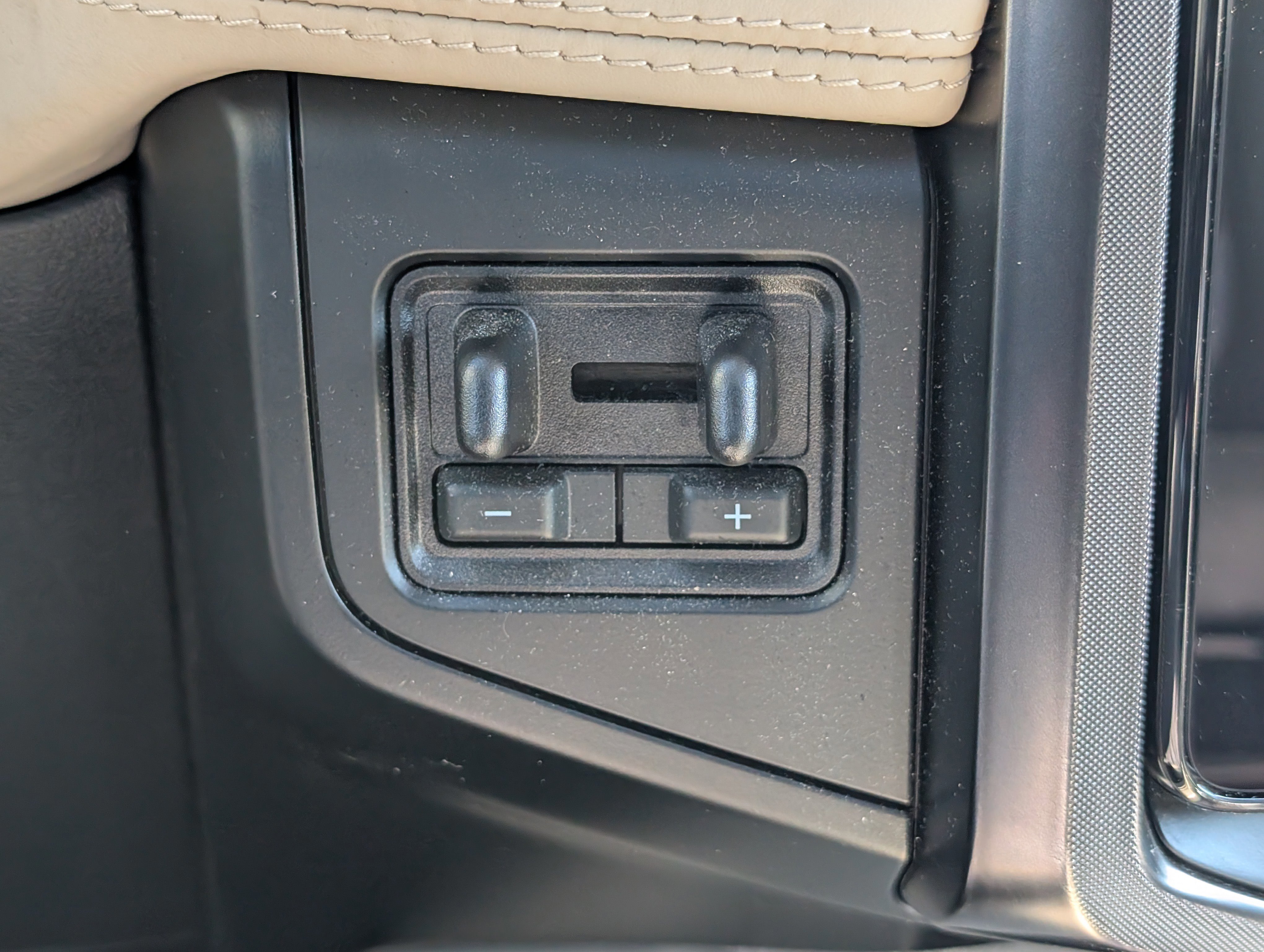 Certified 2024 Ford Expedition Max Platinum image 32