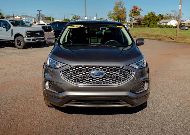 Certified 2024 Ford Edge SEL w/ Convenience Package AWD/4WD image 9