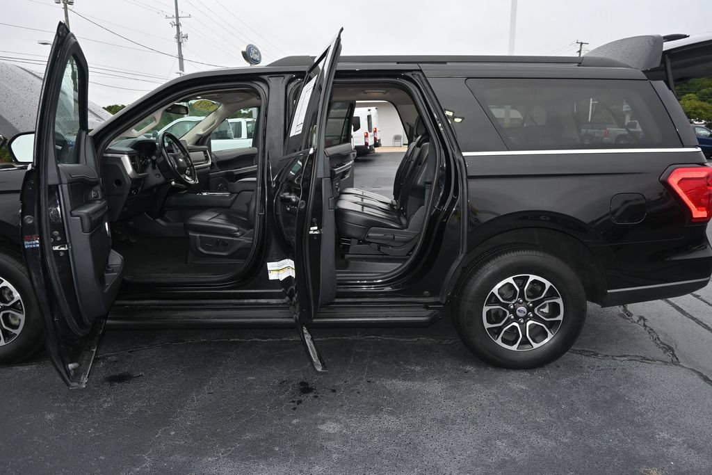 Certified 2024 Ford Expedition Max XLT RWD image 15