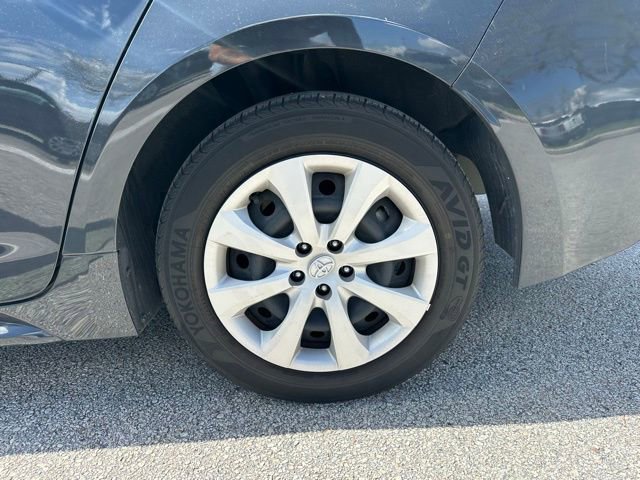 Used 2023 Toyota Corolla LE image 22