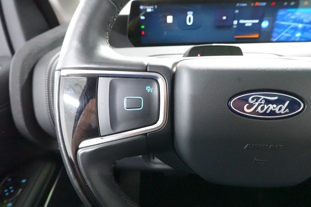 Certified 2025 Ford Expedition Platinum AWD/4WD image 15