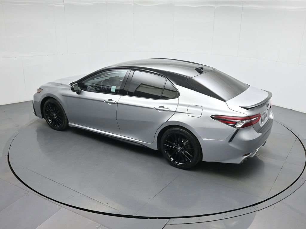 Used 2022 Toyota Camry XSE image 14