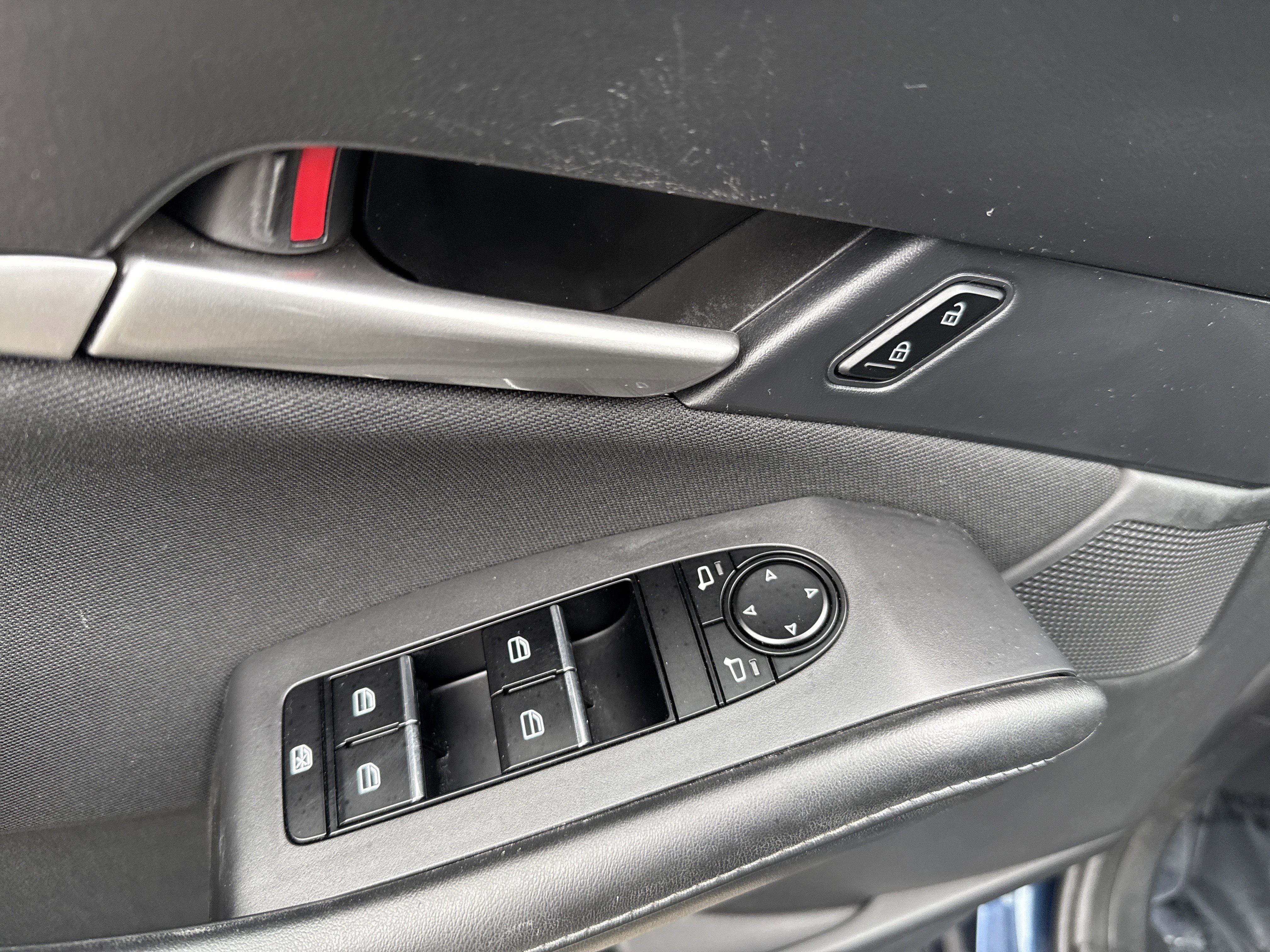 Used 2022 MAZDA CX-30 AWD 2.5 S image 15