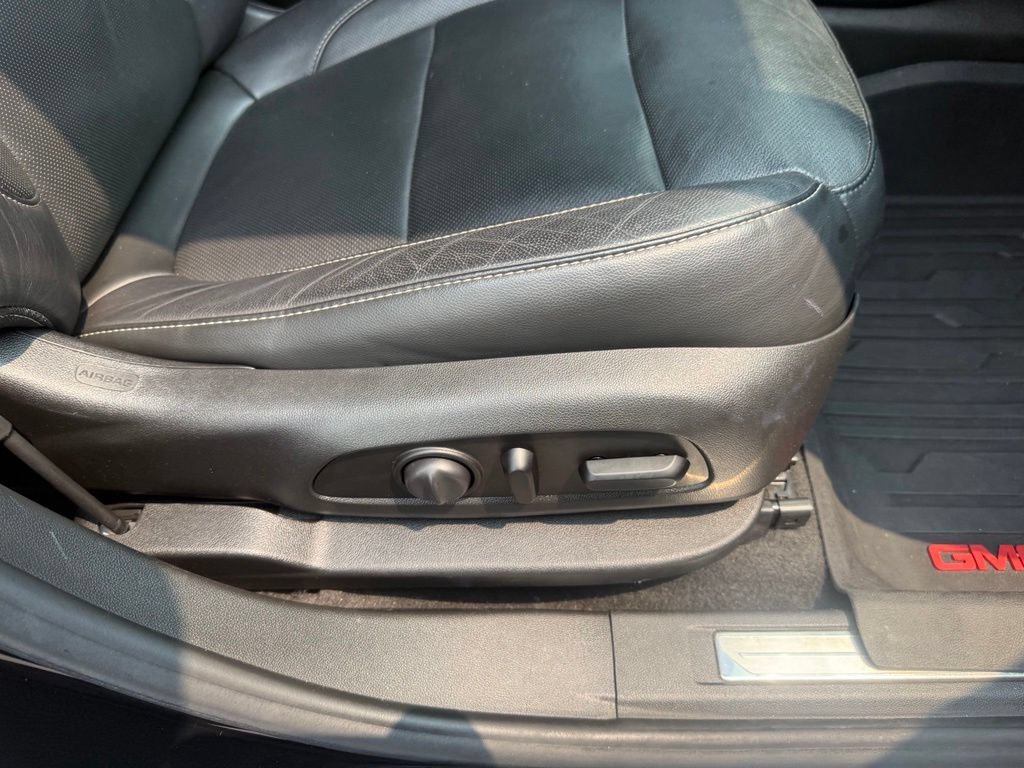 Used 2019 GMC Acadia SLT w/ LPO, Floor Liner Package AWD/4WD image 68