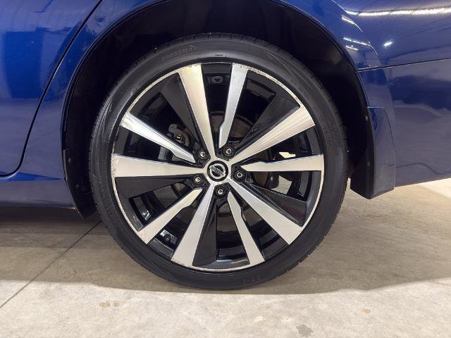 Used 2020 Nissan Altima 2.5 SR w/ Premium Package image 12