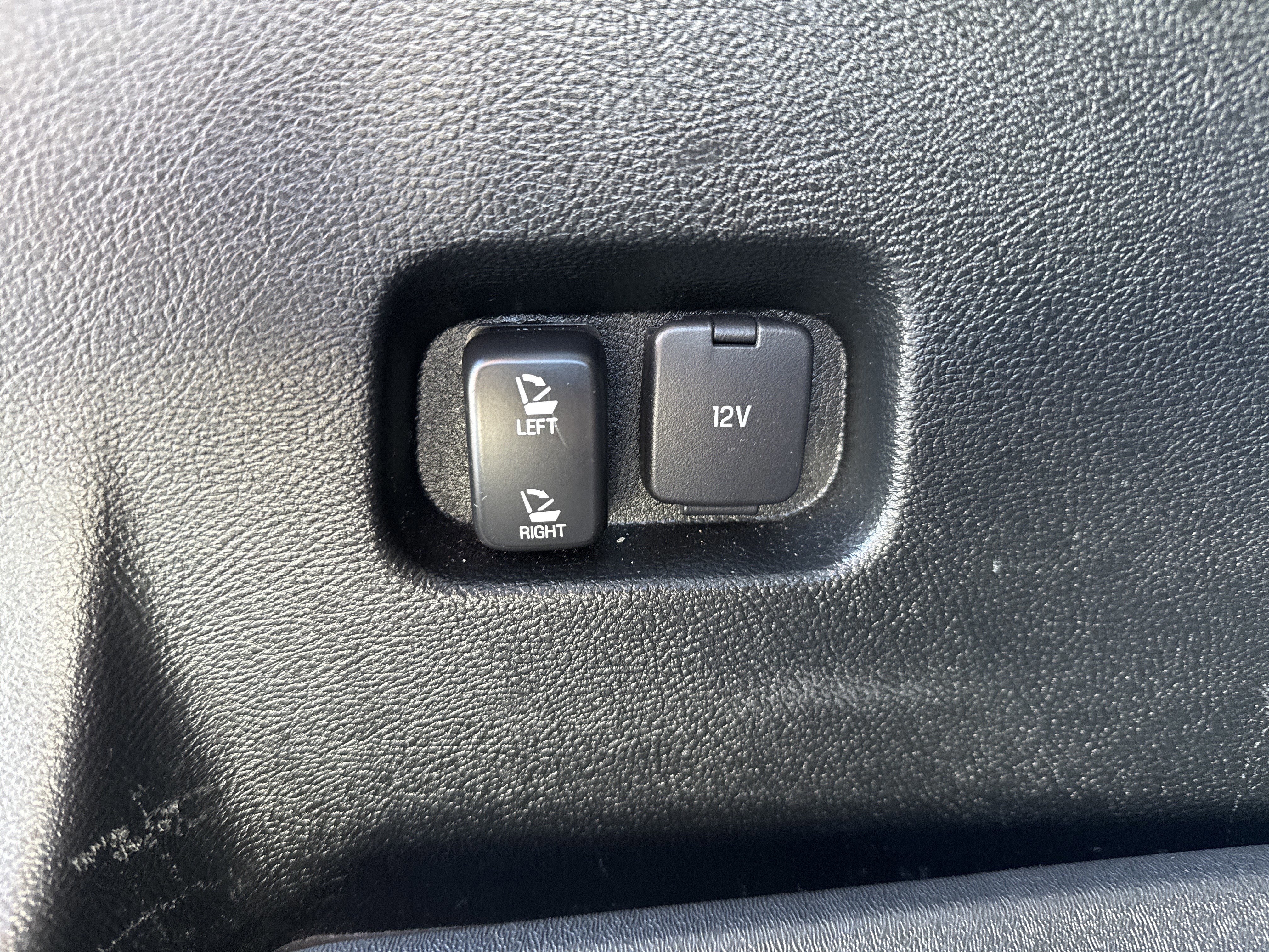 Certified 2021 Ford Edge SEL w/ Convenience Package image 20